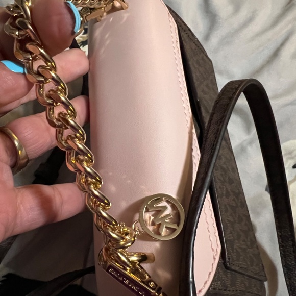 Beautiful micheal kors purse & wallet set - Picture 6 of 13